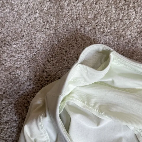 Lululemon Women’s Speed Up Short Light Green Size 14 Athletic Gym Yoga Run - Image 5