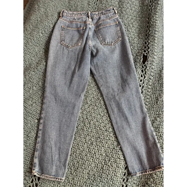 PacSun Los Angeles High Waisted Distressed Mom Jeans Medium Wash Blue Ripped - Image 4