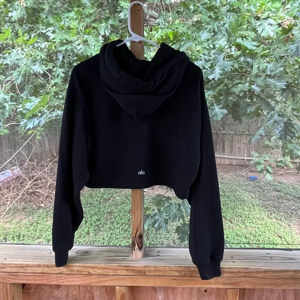 Alo Yoga Women's Black Cropped Long Sleeve Hoodie Size XS - Image 2