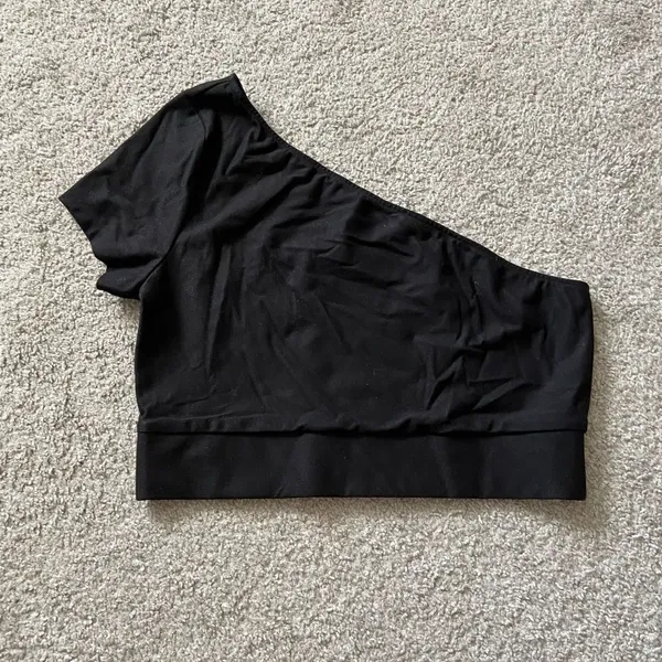 MADE TO BE‎ NOTICED ONE SHOULDER TOP Victoria secret medium - Image 3