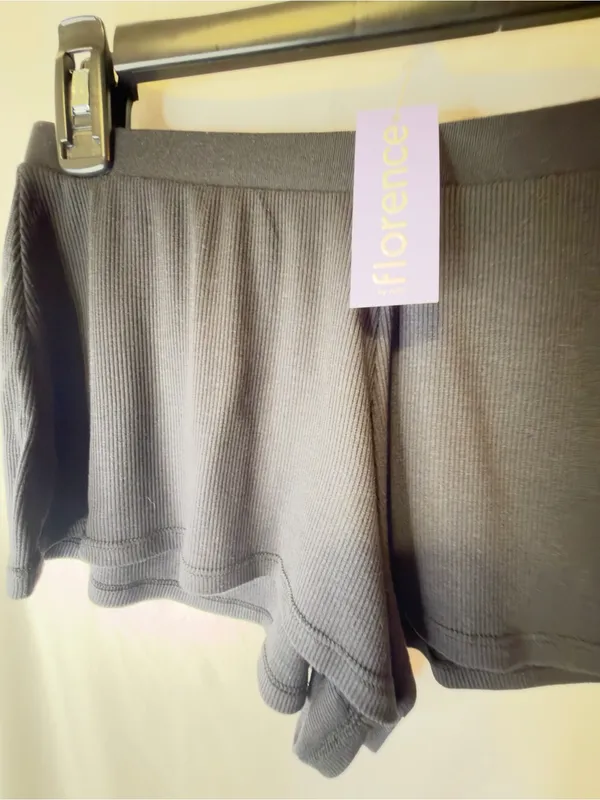 florence by mills nwt Do Not Disturb Cozy Ribbed Modal Sleep Short, Black, Small - Image 6