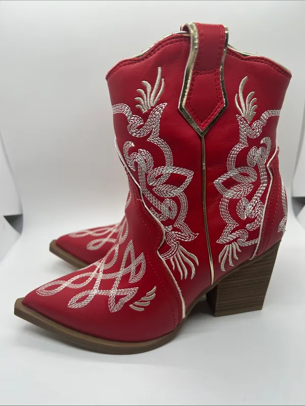 MIA Red Wendi Embroidered Western Ankle Boots **Size 6** 🌺🌺 - Image 5