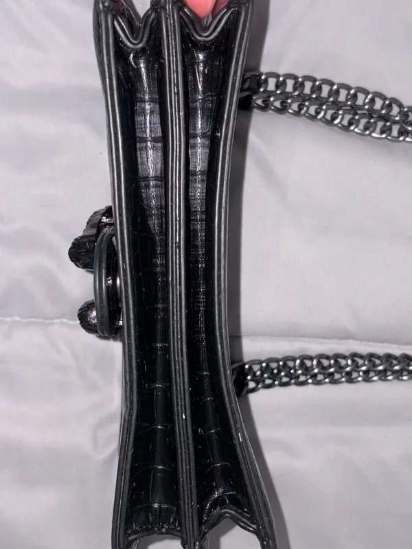 Crocodile Style Crossbody Black Bag - Image 5