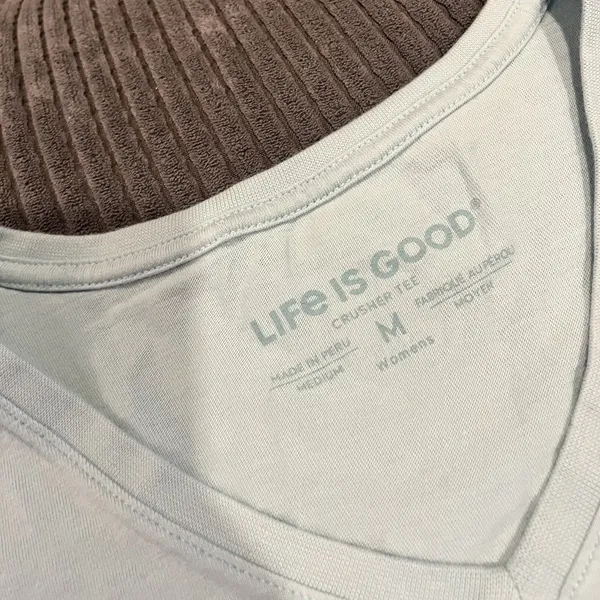 Life Is Good Crusher Tee Women Blue Medium V Neck Golden Retriever USA Wine - Image 5