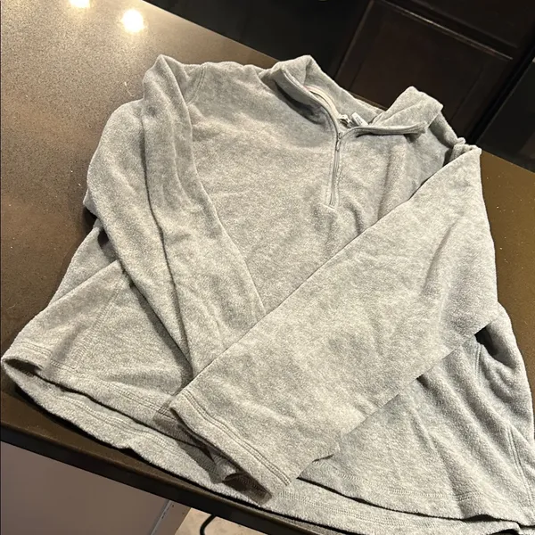 GAP Stretch Gray Pullover - Image 4