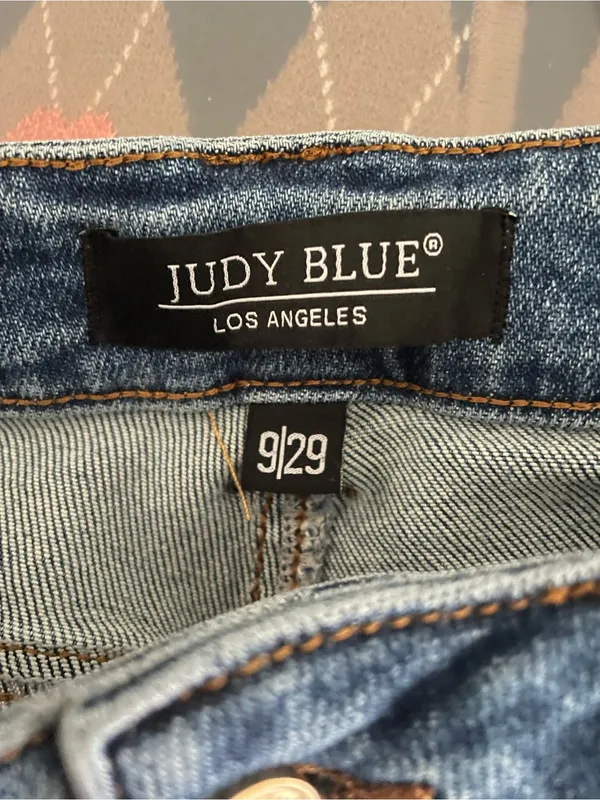Judy Blue High Waist Soft Barrel Stitch Thru Pocket Jeans Size 9/29 - Image 6