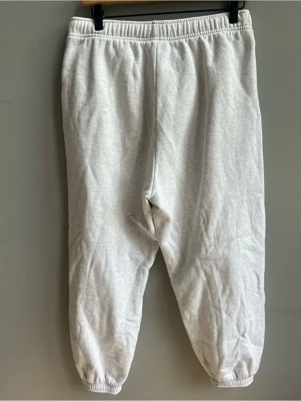 Aritzia TNA Sweatfleece Cozy Fleece Mega Fit Heather Grey Sweatpants Size Medium - Image 8