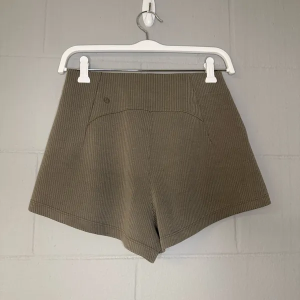 Lululemon Ribbed Softstreme High-Rise Short 2" in Nomad Women’s Size 4 Shorts - Image 6