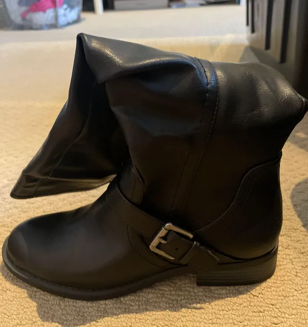 White Mountain Leather Boots - Image 2