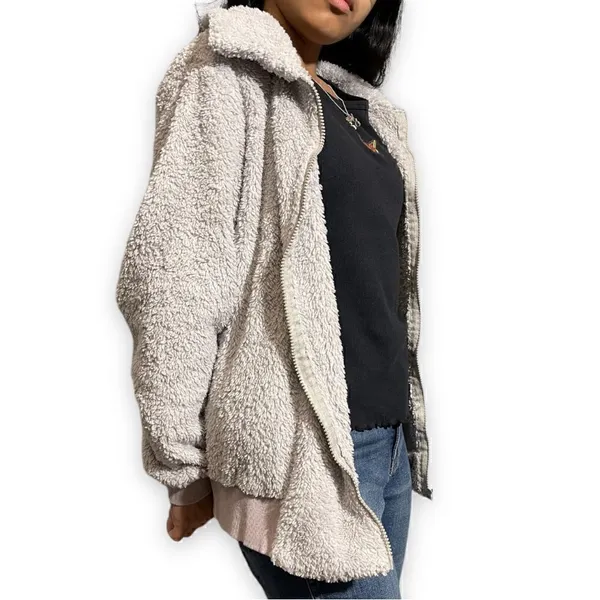 Fuzzy Teddy Jacket Gray Size L - Image 10