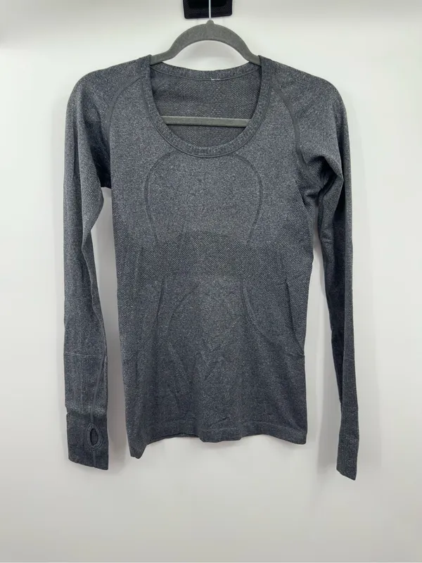 Lululemon‎ Swiftly Tech Long Sleeve Crew Heathered Black Size 6 Seamless - Image 3