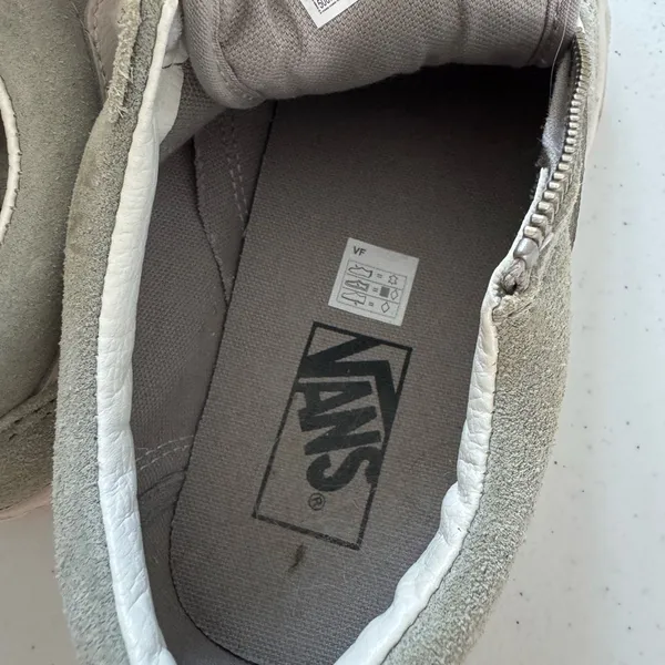 Vans‎ Women's Gray Suede Sneakers - Image 8