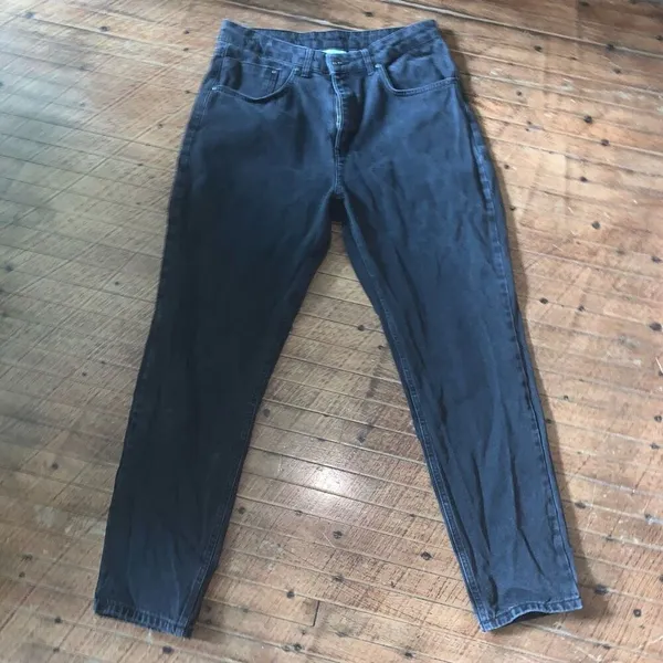 Free People Ragged Priest black destroyed straight size 32 jeans - Image 3