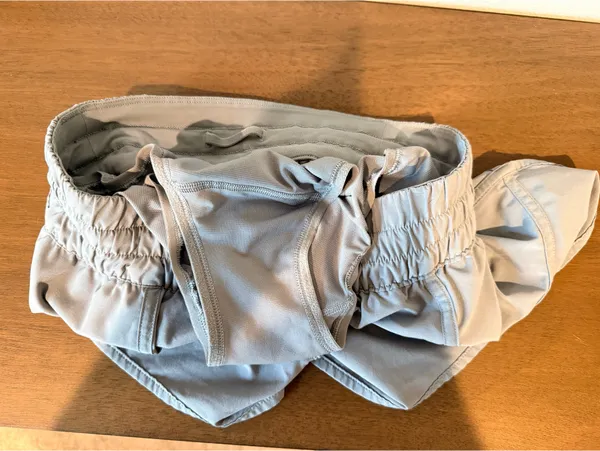 Lululemon Tracker Shorts V 4" - Image 3