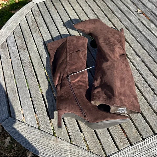 A new‎ day womans Boots Brown faux suede size 9.5 wide knee high winter fall nwt - Image 8