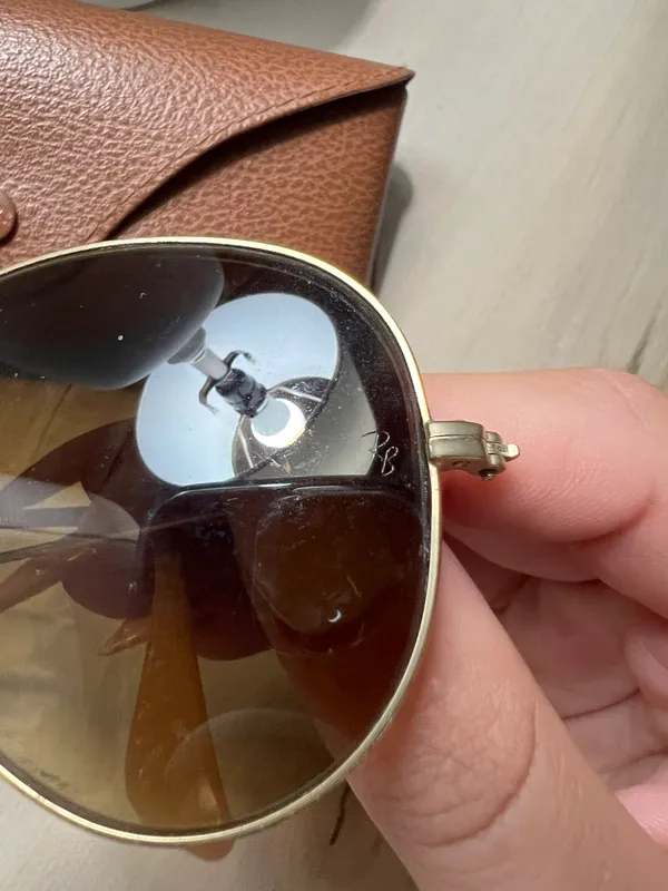 Ray-Ban Gold Aviator - Image 4