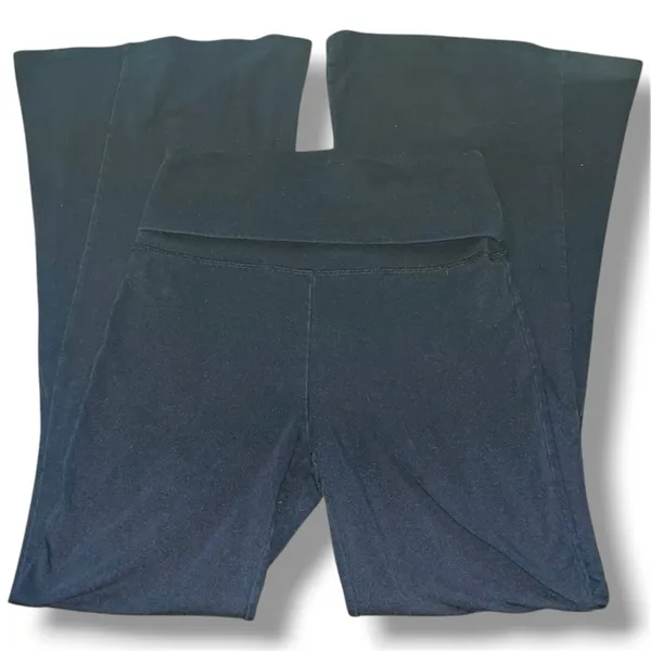 Flare OFFLINE by Aerie Real Me High-Waisted Foldover Super Flare Leggings - Image 3
