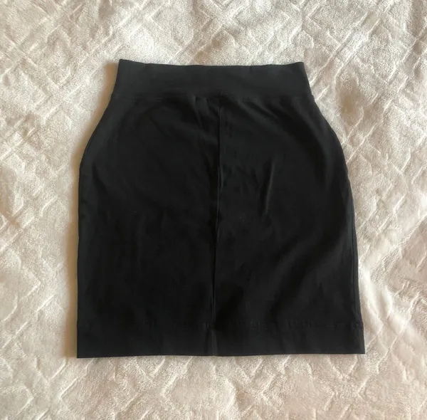 Skirt From Victoria’s Secret Moda International Brand - Image 3