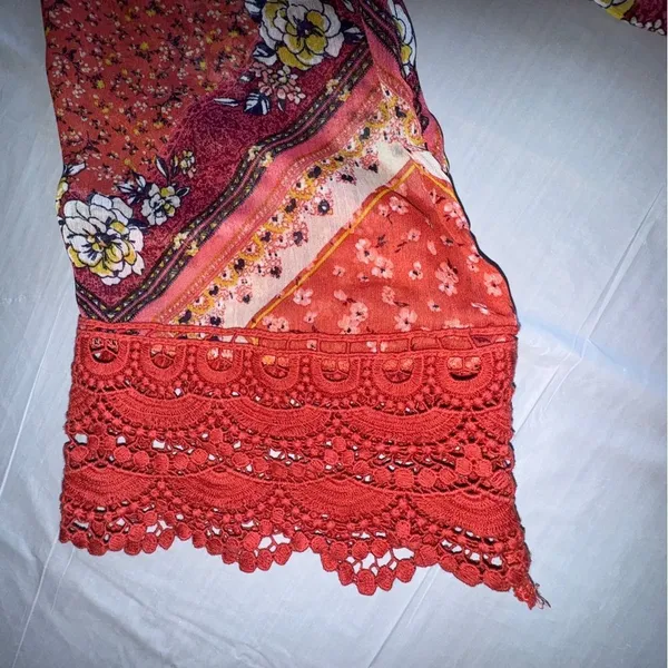 Altar'd‎ State Coral Floral Kimono - Image 3
