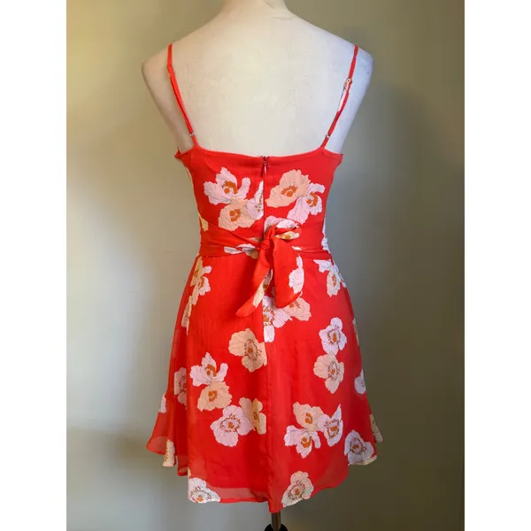 Red‎ Floral Mini Dress Sm Surplice Ruffle Tie resort boho whimsi dainty cottage - Image 4