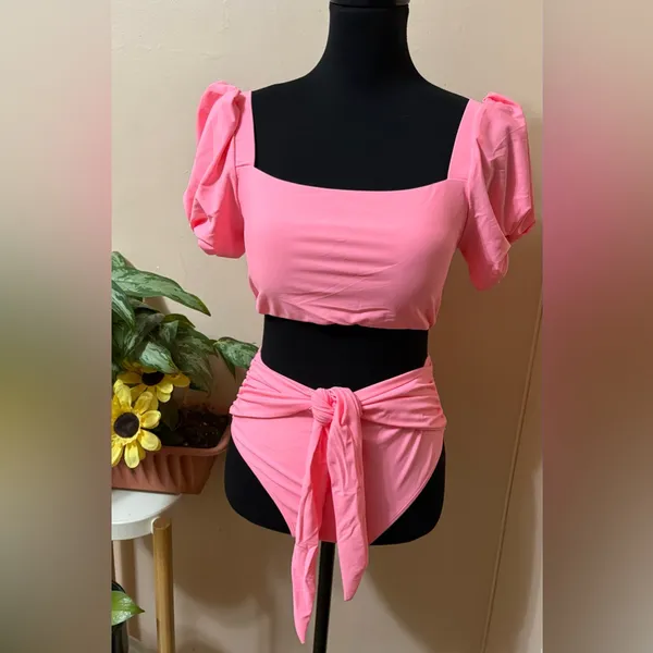 High-Waist Pink Puff-Sleeve Bikini Set with Front Tie - Image 3