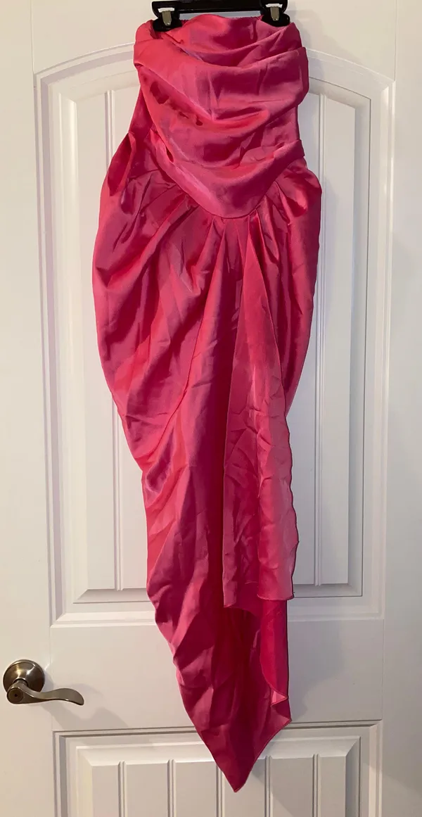 Pretty Little Thing Midi Dress - Image 3