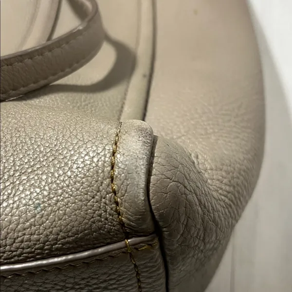 Marc Jacobs Taupe Tote Bag - Image 7
