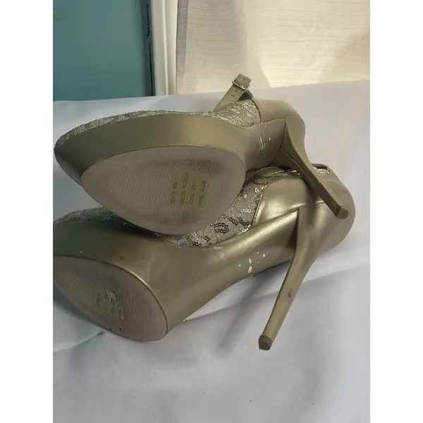 Baker heels Karrie Gold/Glitter Size 7.5 BinC‎ Gold - Image 9