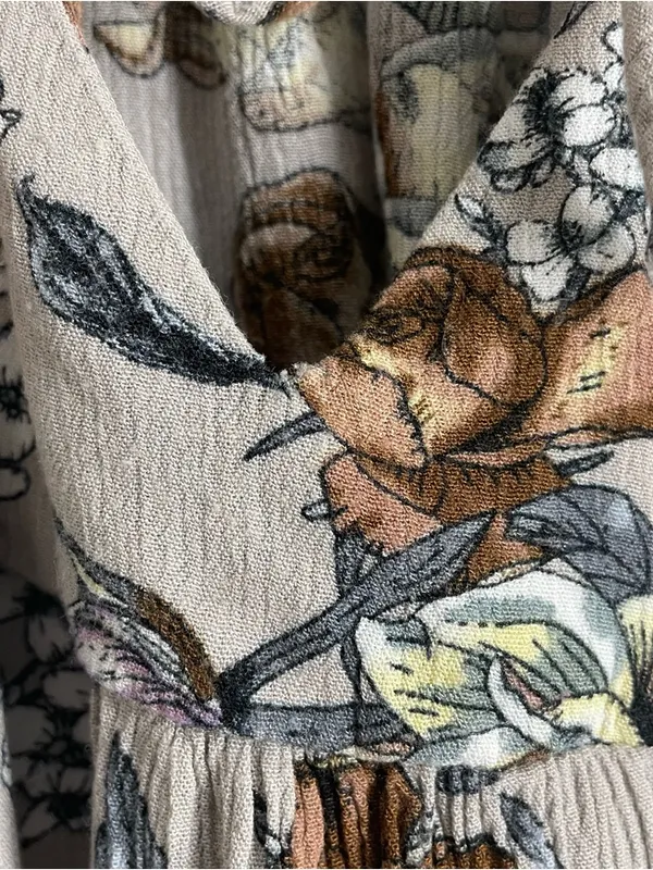 Natural Life Amelia Rose Crinkle Floral Midi Dress Size M Grey Brown - Image 10