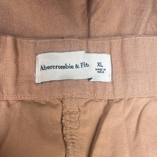 Abercrombie and Fitch Khaki Linen Tailored Trouser pleated Business Shorts - Image 3