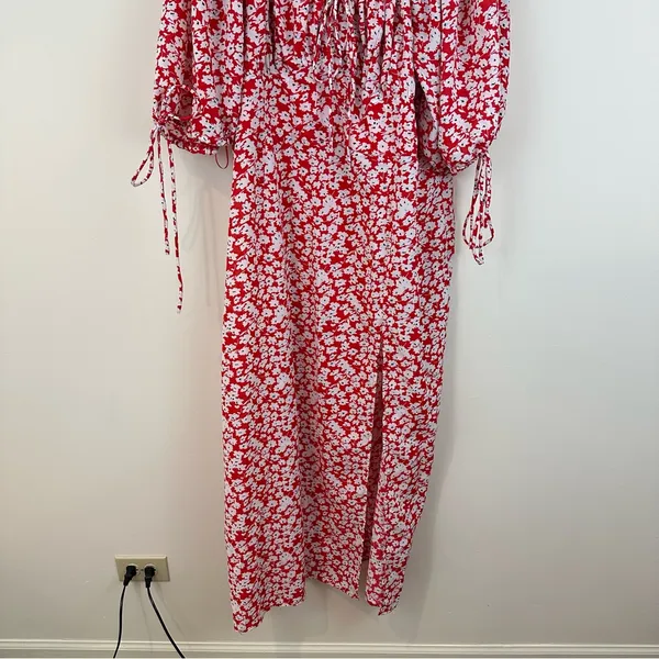 Showpo. Red and White Ditsy Floral Red Dress Midi Slitted Dress Size 16 - Image 3