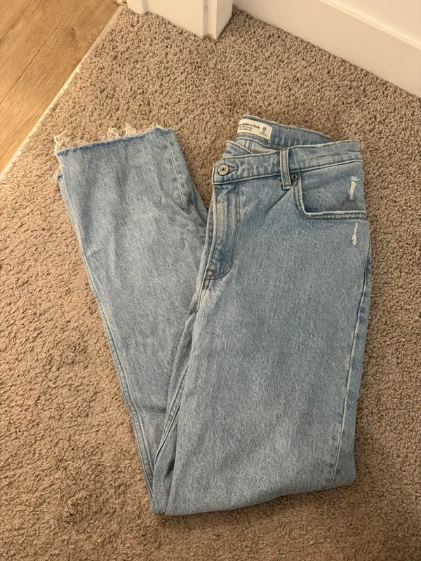 Abercrombie Jeans - Image 5