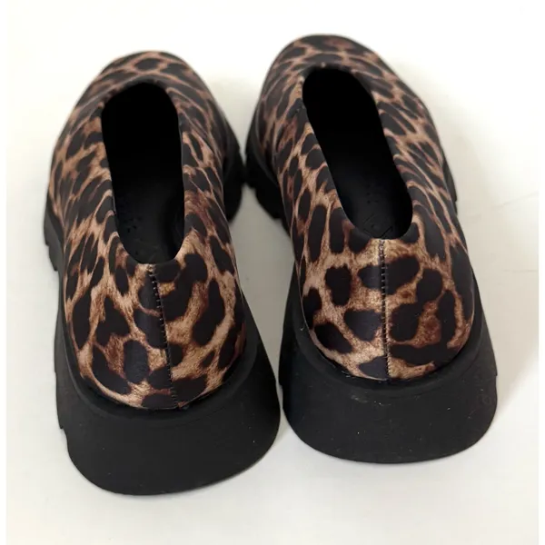 Katy Perry Daarling Leopard Print Slip On Flat Loafer Black Tan Size 5.5 NEW - Image 4