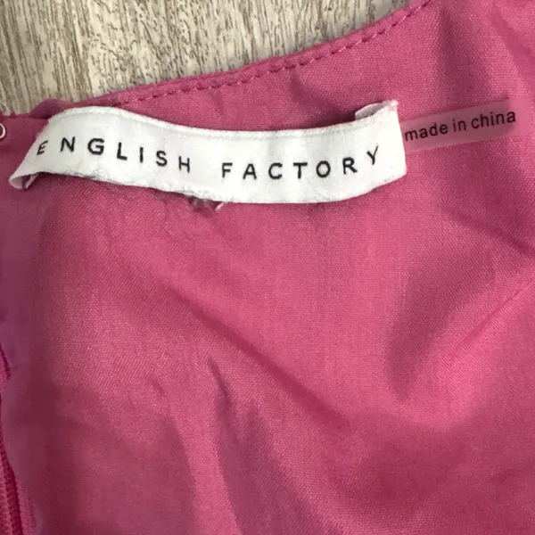 English Factory Magenta Pink Tiered‎ Midi Dress Ruffle Puff Sleeve Square Neck - Image 4