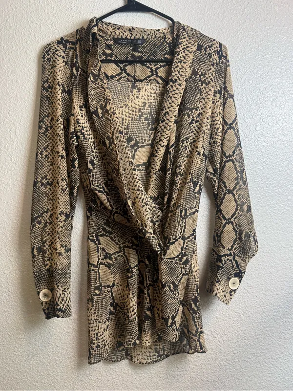 Zara Woman Snake Print Wrap‎ Blouse Beige Black Long Sleeve Size M - Image 2