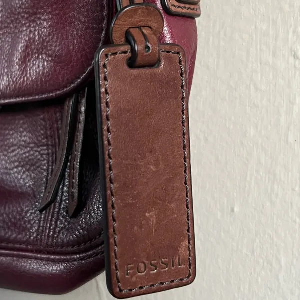 Fossil Burgundy Pebble Leather Purse - Image 3