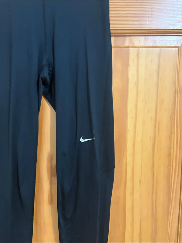 Nike Dri-Fit Size Small Black High-Rise Activewear Leggings - Image 2