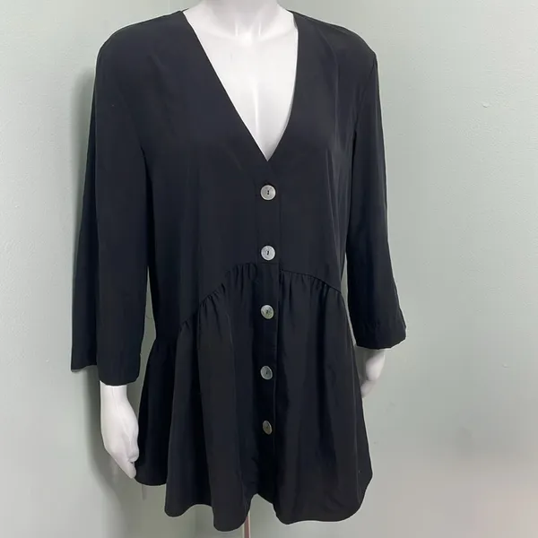 ZARA Voluminous Black Button Front Shirt Size Medium - Image 4