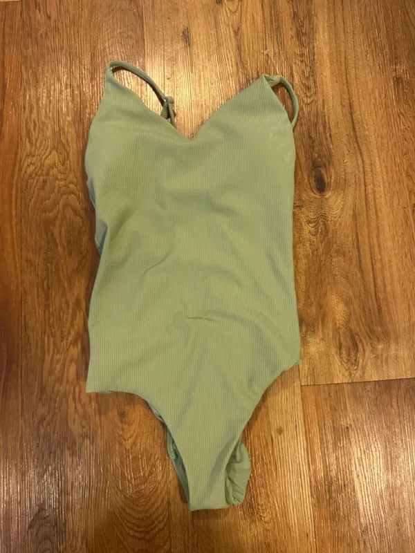 Lululemon Poolside Pause One Piece Swimsuit - Image 3