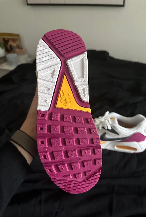 Nike Sneakers - Image 3