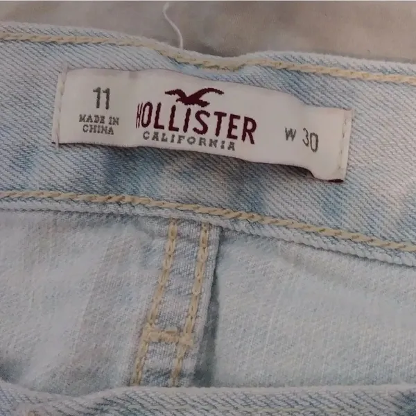 Hollister Light Wash High Rise Destroyed Mom Jeans - Image 4