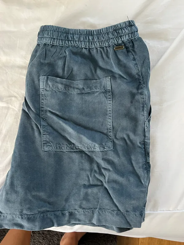 Shorts - Image 2