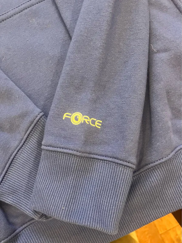 New Carhartt Hoodie - Image 3