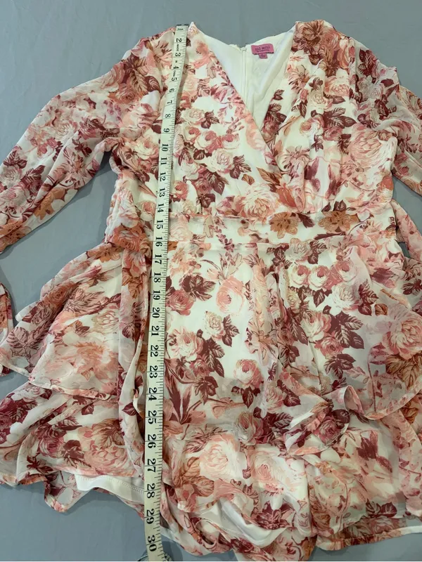 Mi Ami by Francesca floral romper in L - Image 4