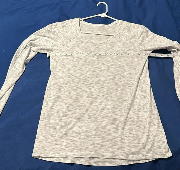LULULEMON LONG SLEEVE - Image 3