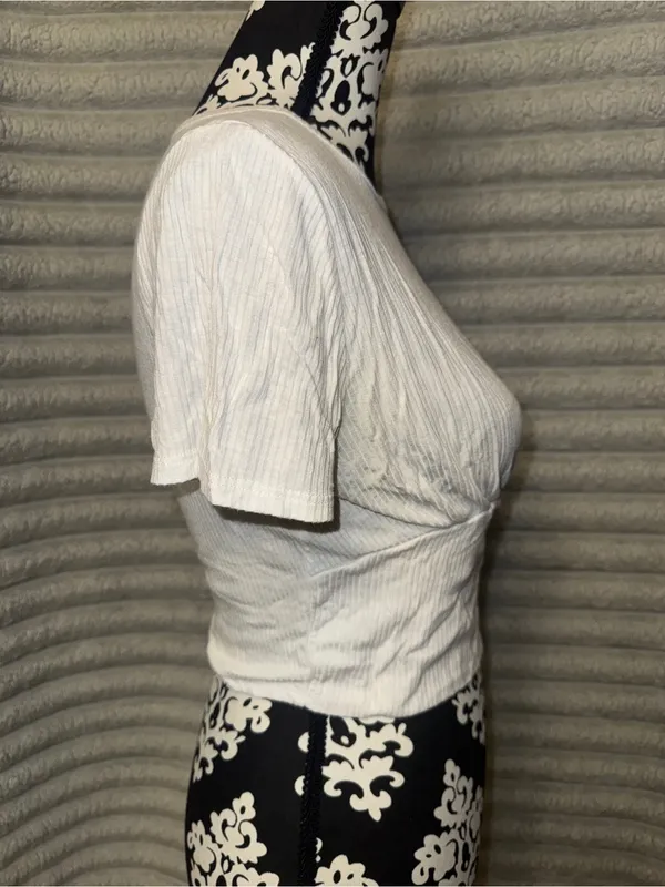 Antistar White Ribbed Cropped Top Size M - Image 3