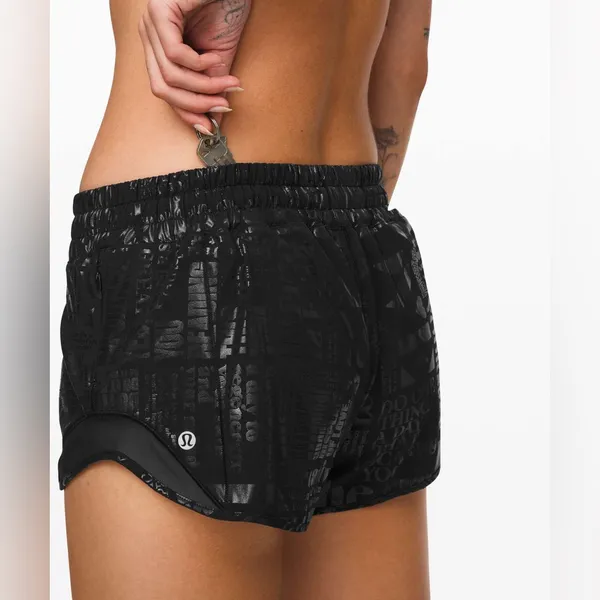 Lululemon Hotty Hot Shorts II *2.5" Manifesto 20YR Manifesto Foil Black - Image 2