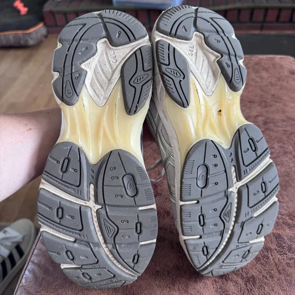 ASICS GT-2160 Oatmeal Silver Sneakers Men’s 6 Women’s 7.5 - Image 9