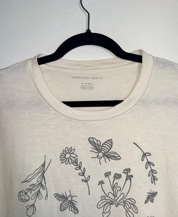 American Eagle Save The Bees Graphic Tee Cream Oversized Short Sleeve - Image 2