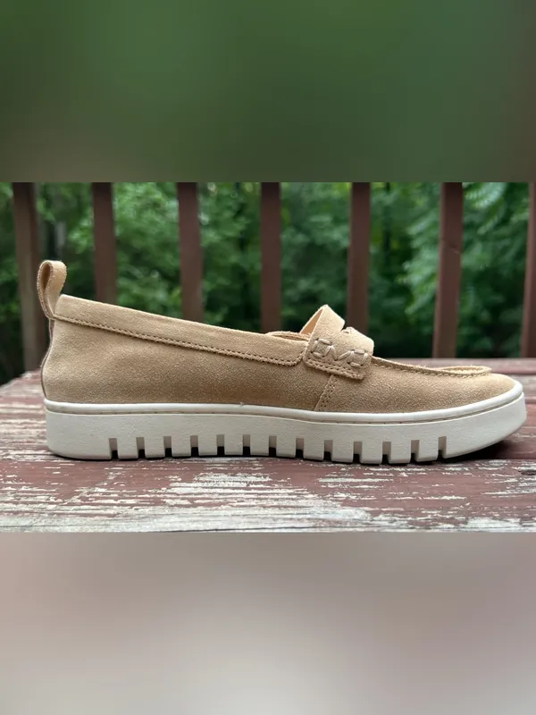 Vionic Uptown Loafers Beige Minimalist Neutral Slip On Shoes Womens|US:7 EU:37 - Image 4